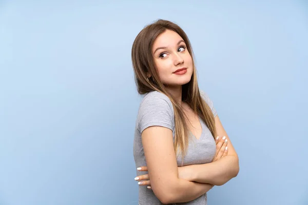Tinédzser Lány Több Mint Elszigetelt Kék Fal Hogy Kétségek Gesztus — Stock Fotó