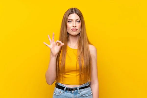 Young Woman Isolated Yellow Background Showing Sign Fingers — Stock Photo, Image