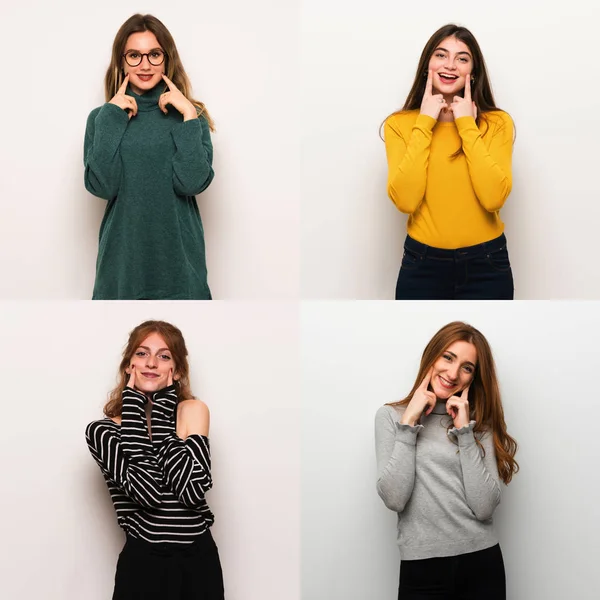 Conjunto Mujeres Sobre Fondo Blanco Sonriendo Con Una Expresión Feliz —  Fotos de Stock