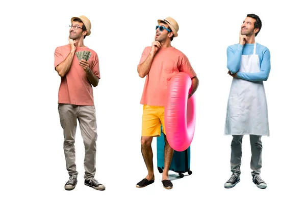 Gruppo di uomini con fatture, chef e uomo con cappello e occhiali da sole — Foto Stock