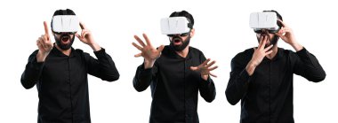 Vr gözlük kullanarak sakallı Yakışıklı adam seti