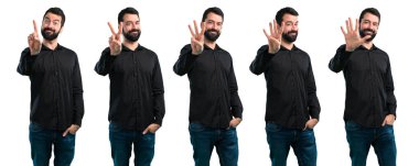 Bir sayma sakallı yakışıklı adam kümesi