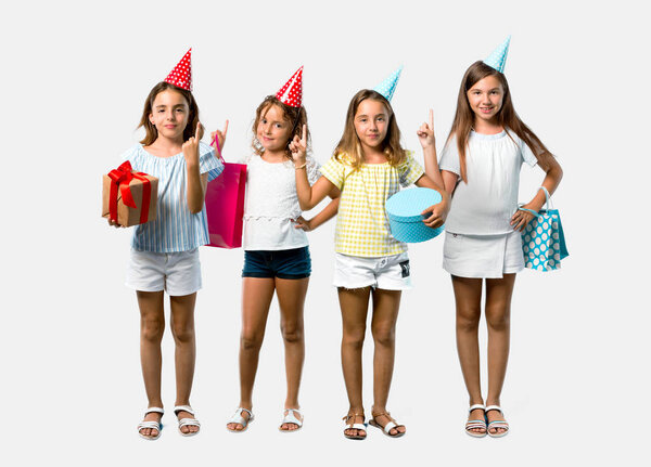 Набор Маленькая девочка на дне рождения с подарочной сумкой Counti
