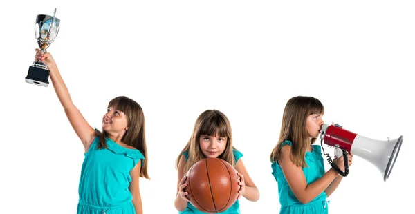 Menina Jogando Basquete — Fotografia de Stock