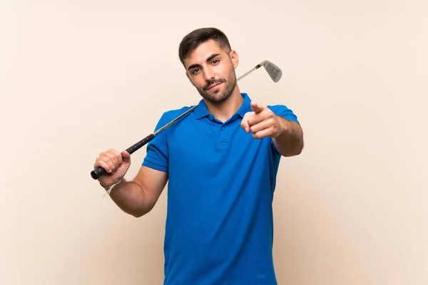 Joven Golfista Guapo Hombre Sobre Aislado Fondo Señala Dedo Usted —  Fotos de Stock