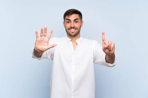 Bello Uomo Con Barba Isolato Sfondo Blu Contando Sei Con — Foto Stock