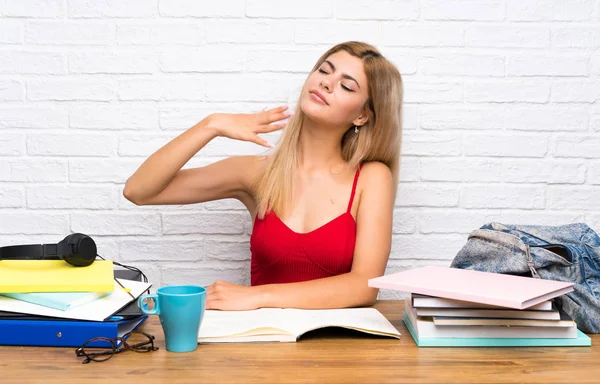 Adolescente Estudiante Interior Con Expresión Cansada Enferma — Foto de Stock