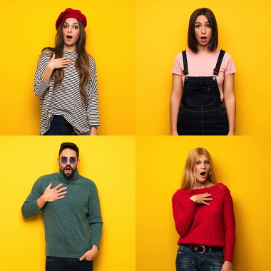 Bir grup insan şaşırdı ve şaşırdı.