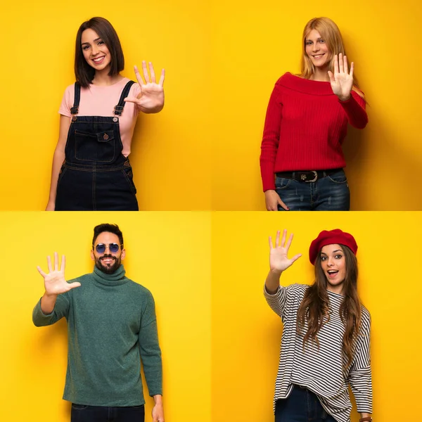 Beşe kadar sayan bir grup insan.