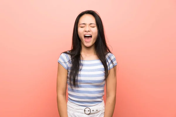 Teenager Asian Girl Isolated Pink Background Shouting Front Mouth Wide — Stock Photo, Image