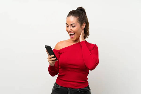 Jovem Mulher Usando Telefone Celular — Fotografia de Stock