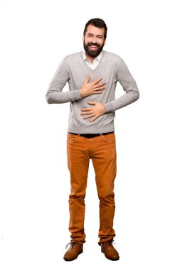 Çok izole beyaz arka plan üzerinde gülümseyen yakışıklı adam