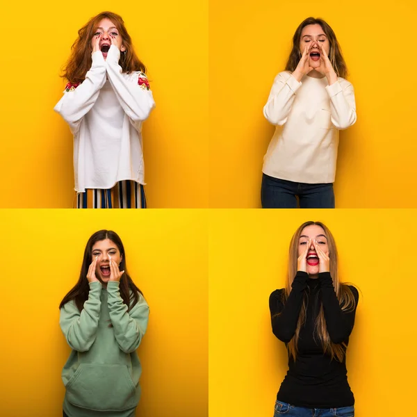 Conjunto Mulheres Sobre Fundo Amarelo Gritando Anunciando Algo — Fotografia de Stock