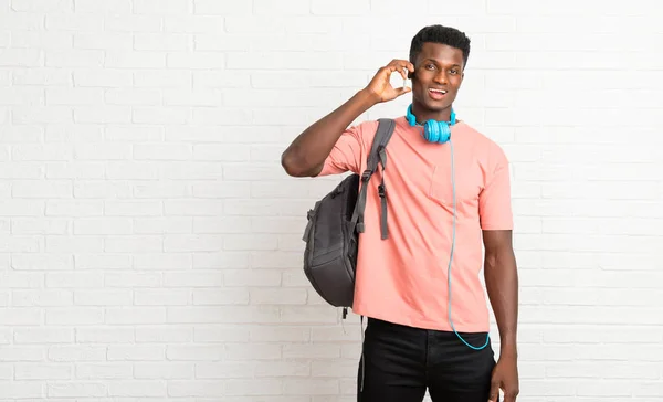 Молоді Афро Американського Студента Розмовляти Мобільними — стокове фото