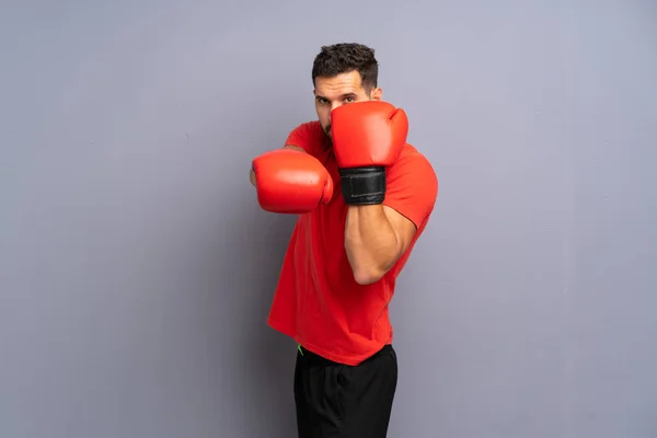 Giovane Uomo Sportivo Con Guanti Boxe — Foto Stock