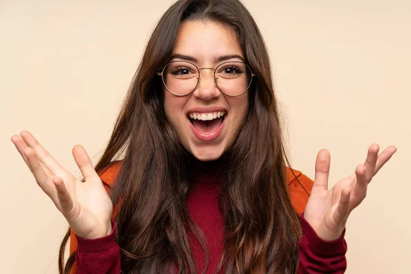 Menina Adolescente Com Casaco Infeliz Frustrado Com Algo — Fotografia de Stock