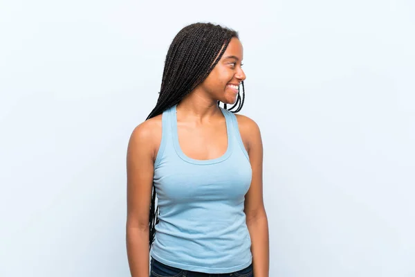 Afro Americana Adolescente Chica Con Largo Trenzado Cabello Sobre Aislado — Foto de Stock