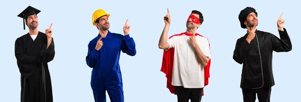 Grupp Elev Arbetare Och Superhjälte Som Pekar Med Pekfingret Och — Stockfoto