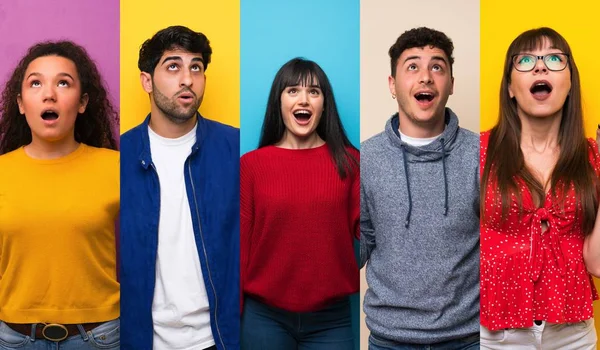 Conjunto Personas Sobre Fondos Coloridos Apuntando Hacia Arriba Sorprendidos —  Fotos de Stock