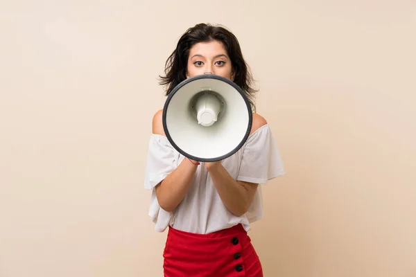 Young Woman Isolated Background Shouting Megaphone — Stock Photo, Image