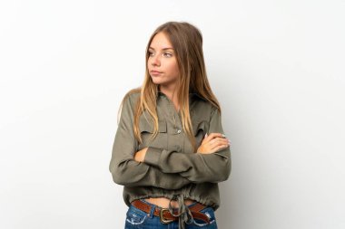 Litvanyalı sarışın kız izole edilmiş beyaz arkaplan portresi üzerinde