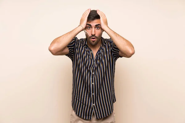 Bonito Homem Com Barba Sobre Fundo Isolado Com Expressão Facial — Fotografia de Stock