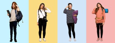 Bir grup gezgin kadın, fotoğrafçı, öğrenci ve pijama giymiş. Çılgınlık jesti yapıyor. Parmağını kafaya koyuyor.