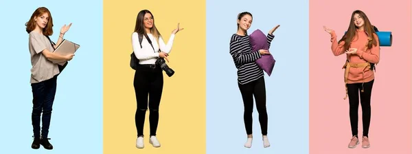 Set Reisvrouwen Fotografen Studenten Pyjama Die Hand Hand Naar Zijkant — Stockfoto