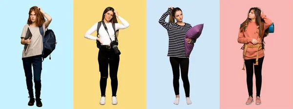 Conjunto Mujer Viajera Fotógrafa Estudiante Pijama Teniendo Dudas Mientras Rasca —  Fotos de Stock
