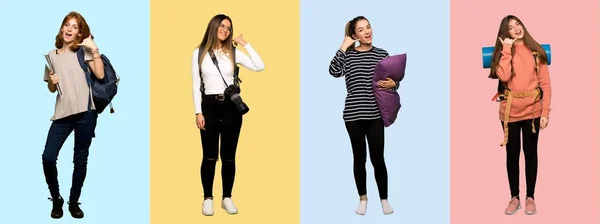 Set Donne Viaggio Fotografi Studenti Pigiama Che Fanno Gesti Telefonici — Foto Stock