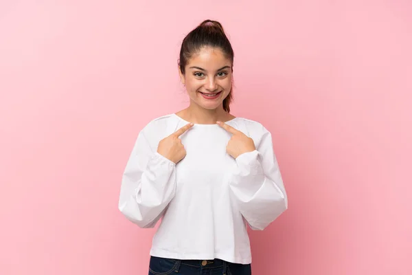 Chica Morena Joven Sobre Fondo Rosa Aislado Con Expresión Facial — Foto de Stock