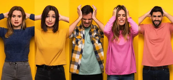 Conjunto Personas Frustradas Toma Las Manos Cabeza —  Fotos de Stock