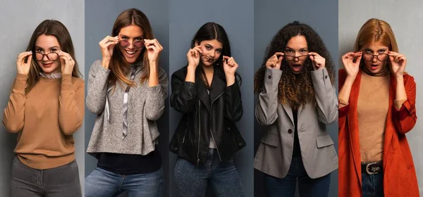 Conjunto Mujeres Con Gafas Sorprendidas —  Fotos de Stock