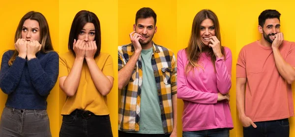 Conjunto Pessoas Nervosas Assustadas Colocando Mãos Boca — Fotografia de Stock