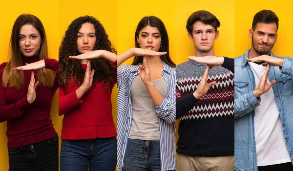 Conjunto Pessoas Fazendo Tempo Fora Gesto — Fotografia de Stock