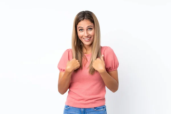 Giovane Donna Bionda Sfondo Bianco Isolato Con Espressione Facciale Sorpresa — Foto Stock