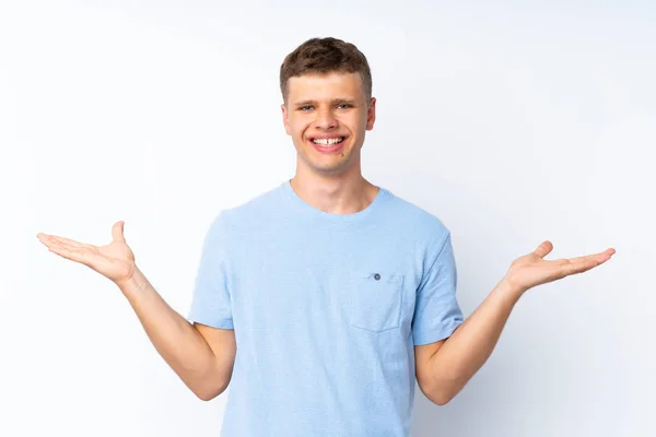 Joven Hombre Guapo Sobre Fondo Blanco Aislado Con Expresión Facial — Foto de Stock