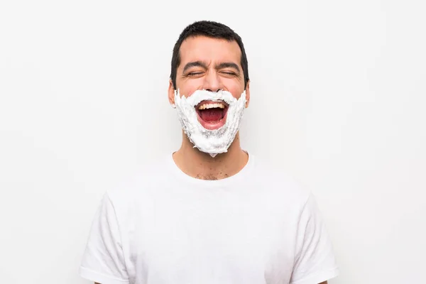 Hombre Afeitándose Barba Sobre Fondo Blanco Aislado Gritando Frente Con —  Fotos de Stock