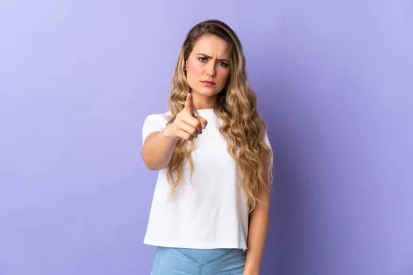 Young Brazilian Woman Isolated Purple Background Frustrated Pointing Front — Stock Photo, Image