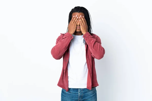 Lieferung Afroamerikanischer Mann Mit Zöpfen Auf Weißem Hintergrund Die Die — Stockfoto