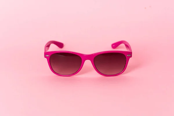 Gafas Sol Con Estilo Contra Fondo Color — Foto de Stock