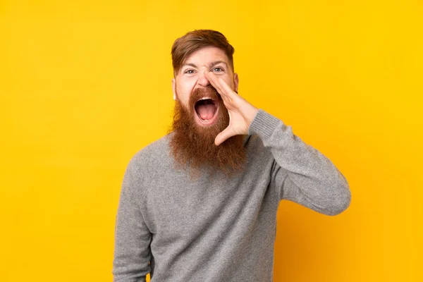 Redhead Man Long Beard Isolated Yellow Background Shouting Mouth Wide — Stock Photo, Image
