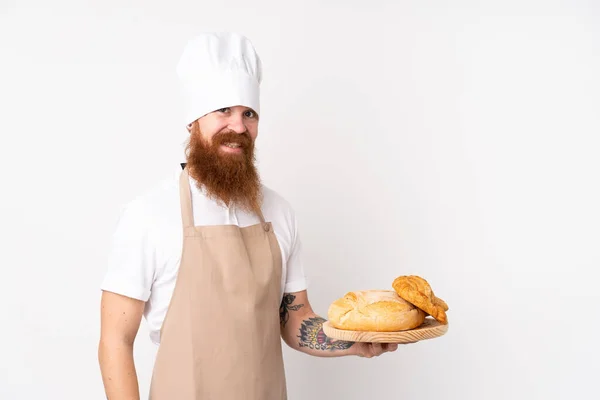 Rotschopf Koch Uniform Männlicher Bäcker Hält Einen Tisch Mit Mehreren — Stockfoto