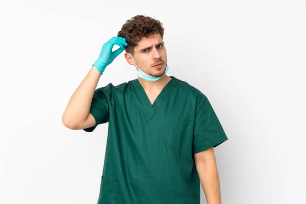 Cirujano Uniforme Verde Aislado Sobre Fondo Blanco Aislado Que Tiene —  Fotos de Stock