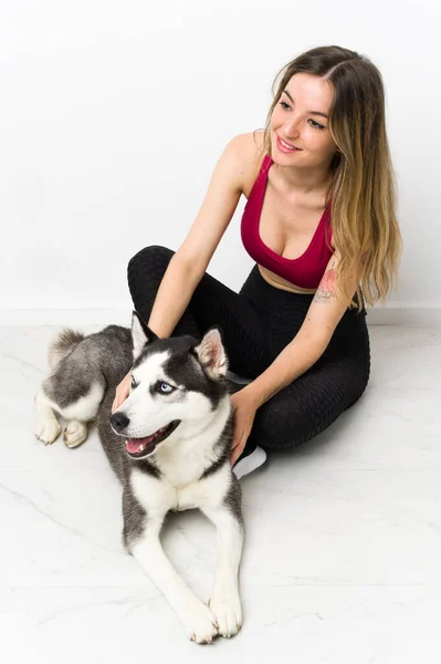 Young Sport Girl Her Dog Sitting Floor — Stock Photo, Image