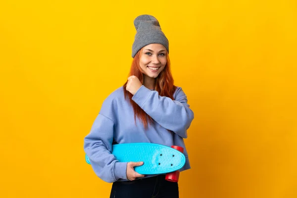 Teenager Russian Skater Girl Isolated Yellow Background Celebrating Victory — Stock Photo, Image