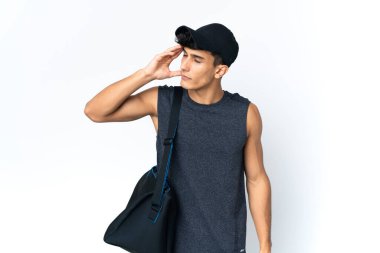 Baş ağrısı olan Arjantinli genç bir sporcu.