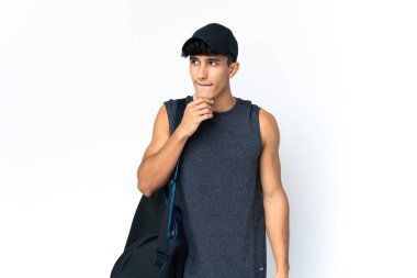 Sporla uğraşan Arjantinli genç adamın şüpheleri ve düşünceleri var.