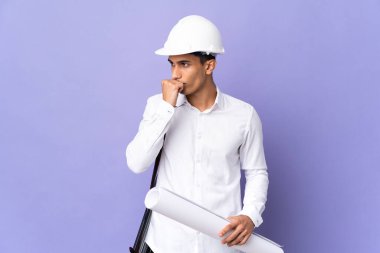 Genç mimar arka planda izole edilmiş şüpheleri var.