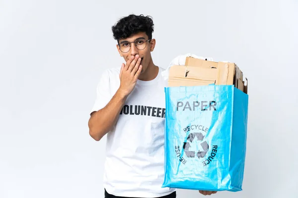 Joven Sosteniendo Una Bolsa Reciclaje Llena Papel Feliz Sonriente Cubriendo — Foto de Stock